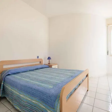 Apartment In 21783